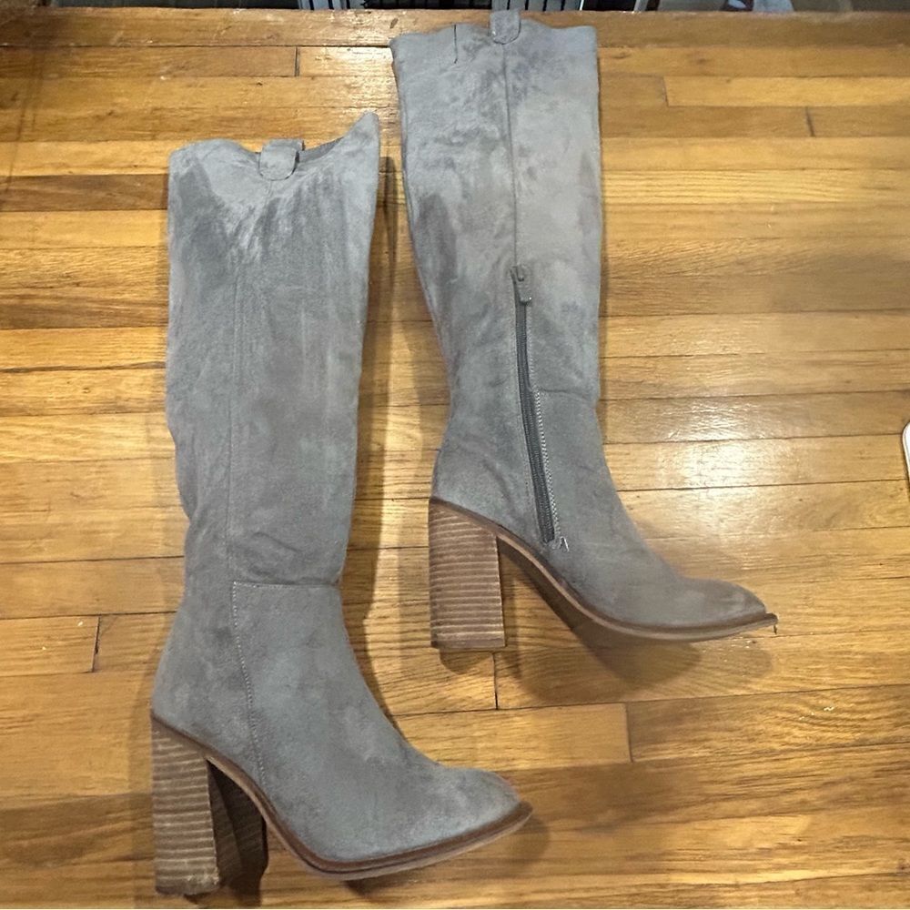 Very Volatile Nate Over the Knee Boot - Picture 10 of 13